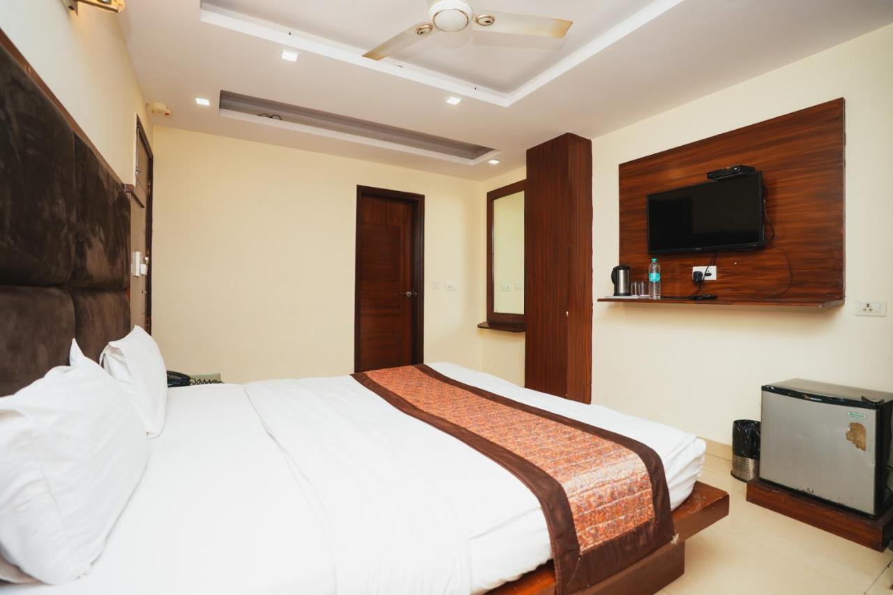 Hotel High 5 Land Delhi Zewnętrze zdjęcie