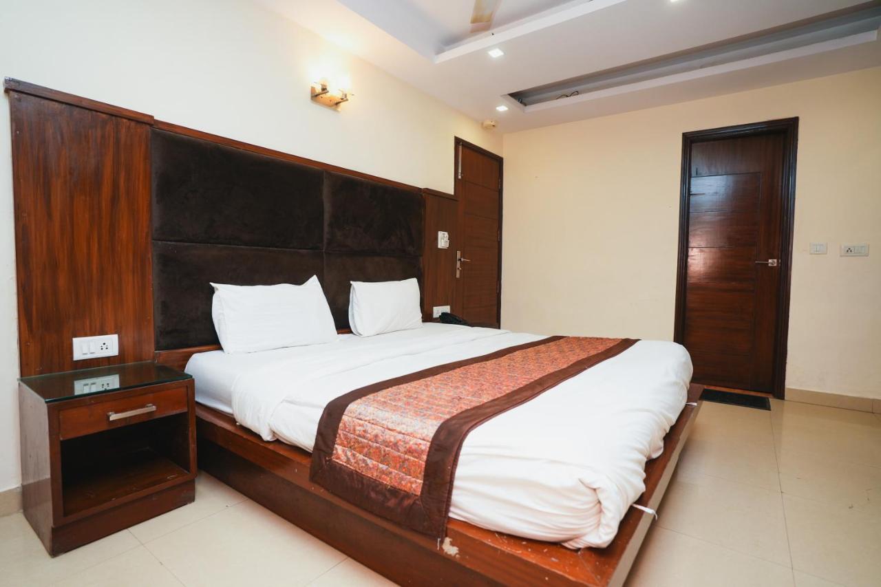 Hotel High 5 Land Delhi Zewnętrze zdjęcie